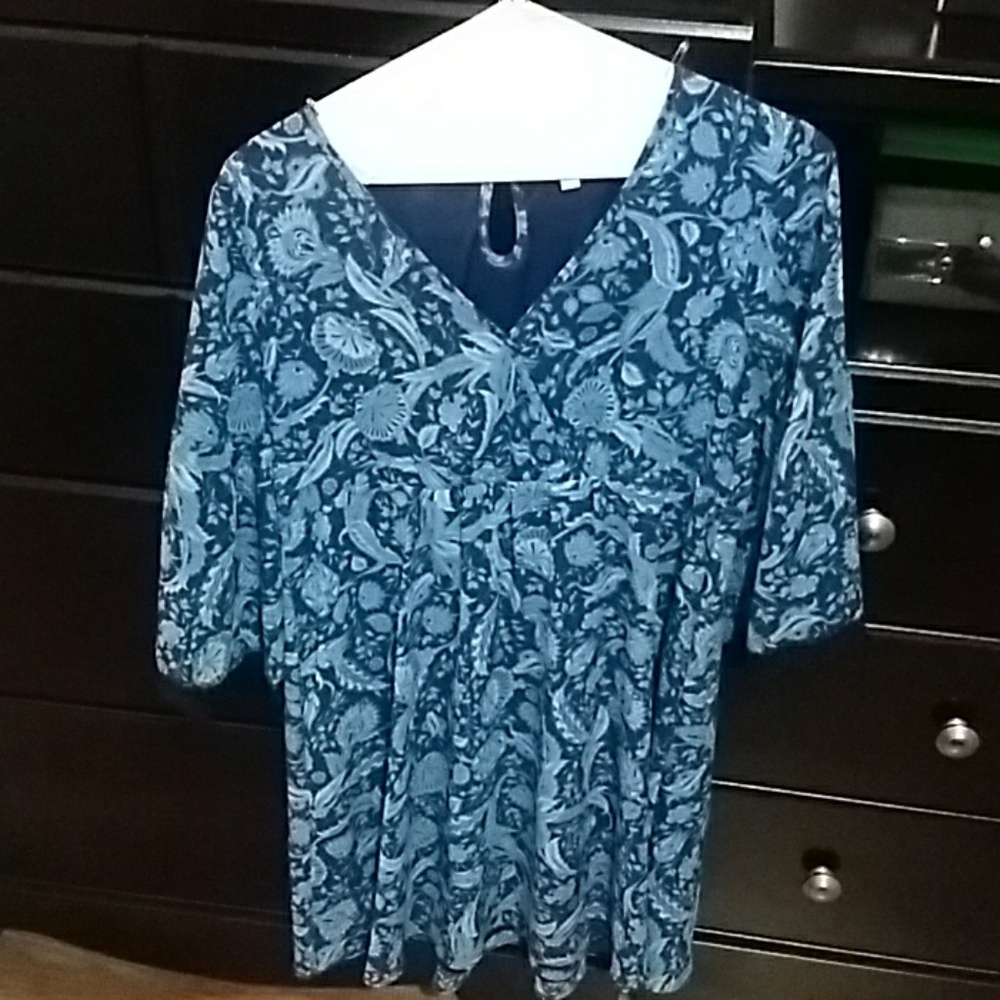 Sheer dress blue coloring
